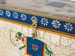 Baú em madeira manguier pintado à la main multicolorido