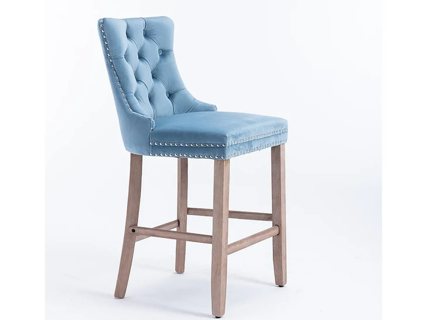 Bancos de bar estofados, conjunto de 2 Com rebites decorativos e pés em madeira Acabamento cromado com rebites Revestimento em veludo, azul claro