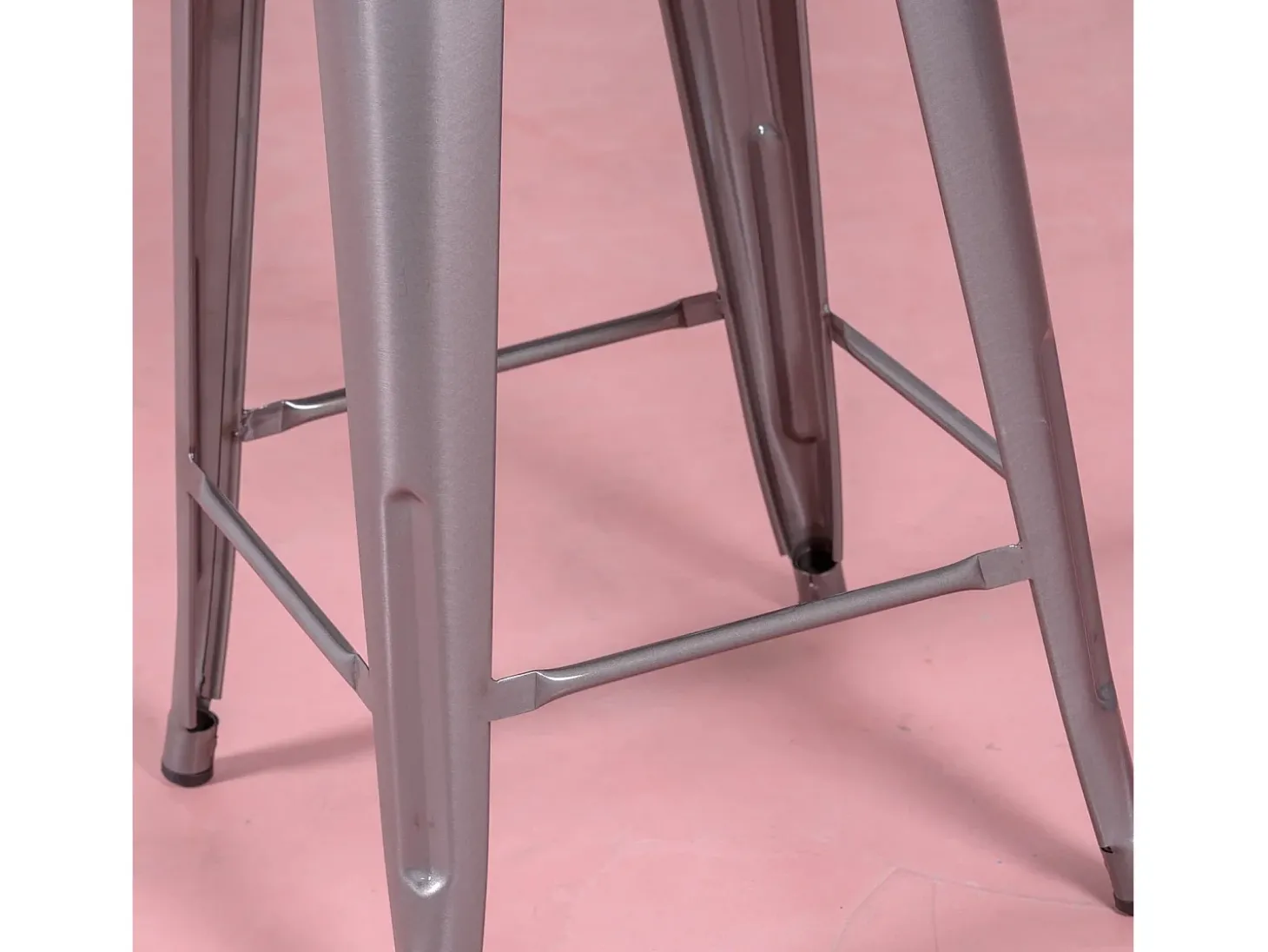 Banqueta empilhável de metal em aço (68cm) - Bistro - Metal