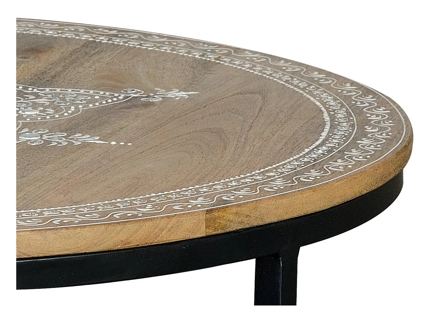 Base da mesa em madeira de mangue e pedras em metal natural e preto.