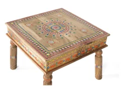Base da mesa em manguier com detalhes minuciosos no principal