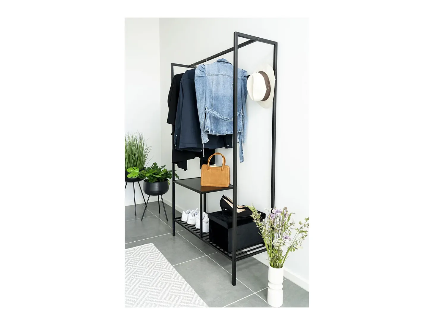 Cabide de Chão Vita, Preto, 38x101x170 cm, Kendra Home
