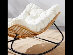 Cadeira de Balanço em Vime Natural com Almofada Bege - Confortável e Moderna