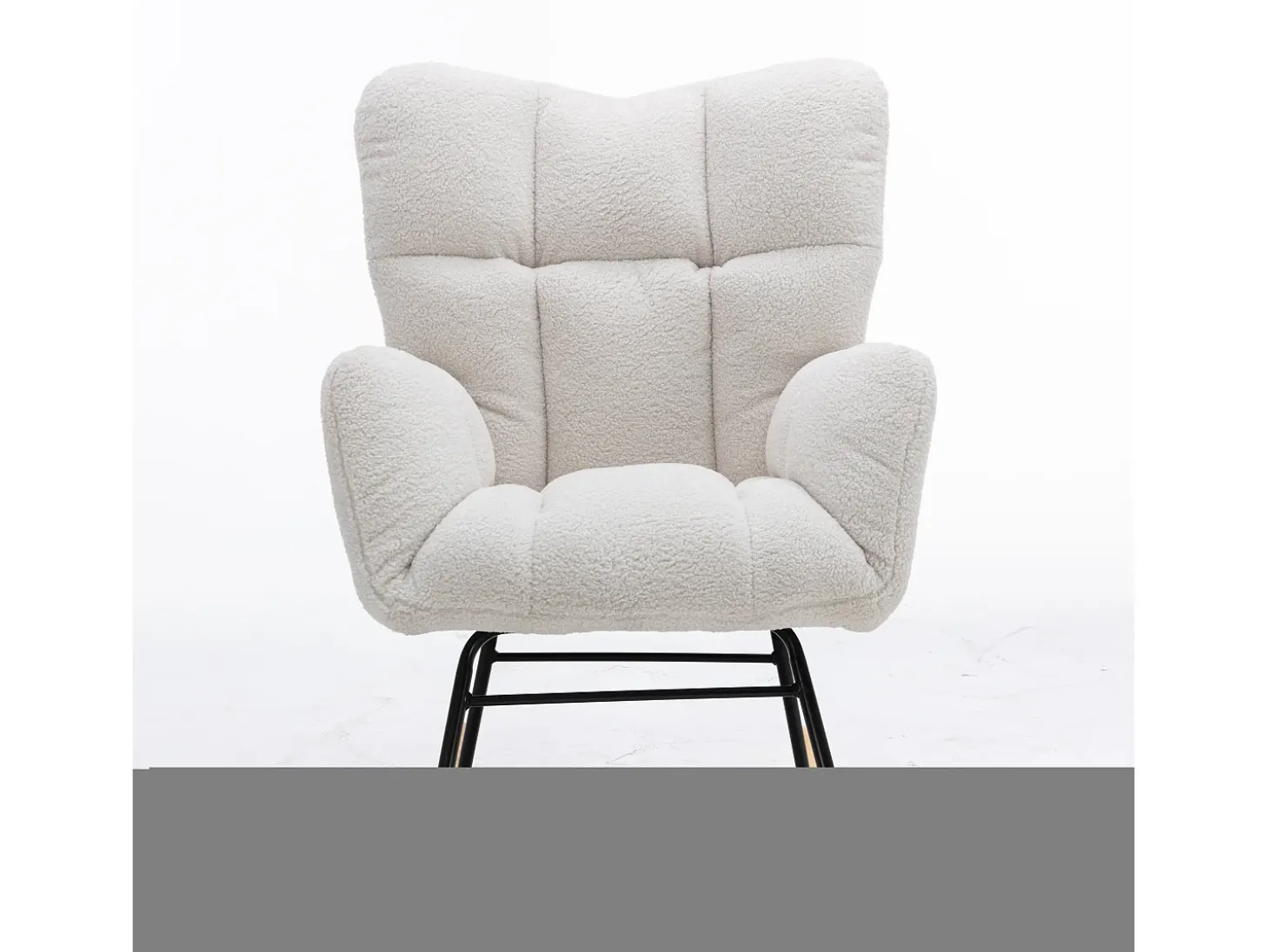 Cadeira de baloiço em tecido Teddy branco, estrutura em metal preto, base em madeira 89x70x95cm