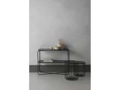 Conjunto de 2 mesas de apoio em metal com vidro