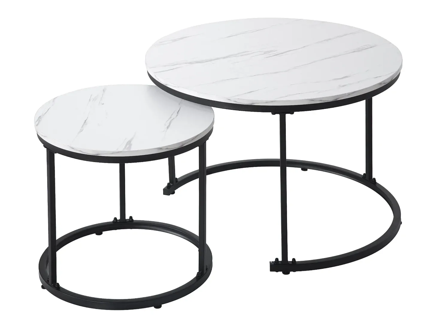 Conjunto de 2 mesas de centro redondas encaixáveis com acabamento em folheado de mármore branco e estrutura em metal preto.