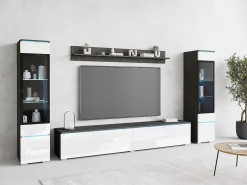 Conjunto moderno de móveis de sala 4 peças, móvel de TV 180 cm, 2 vitrinas e prateleira, corpo matera mate, frentes branco brilho, de pé ou suspenso