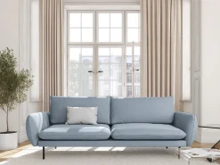 Cosmopolitan Design - Sofá "Vienna" 4 lugares em veludo azul claro - 230x92x95cm