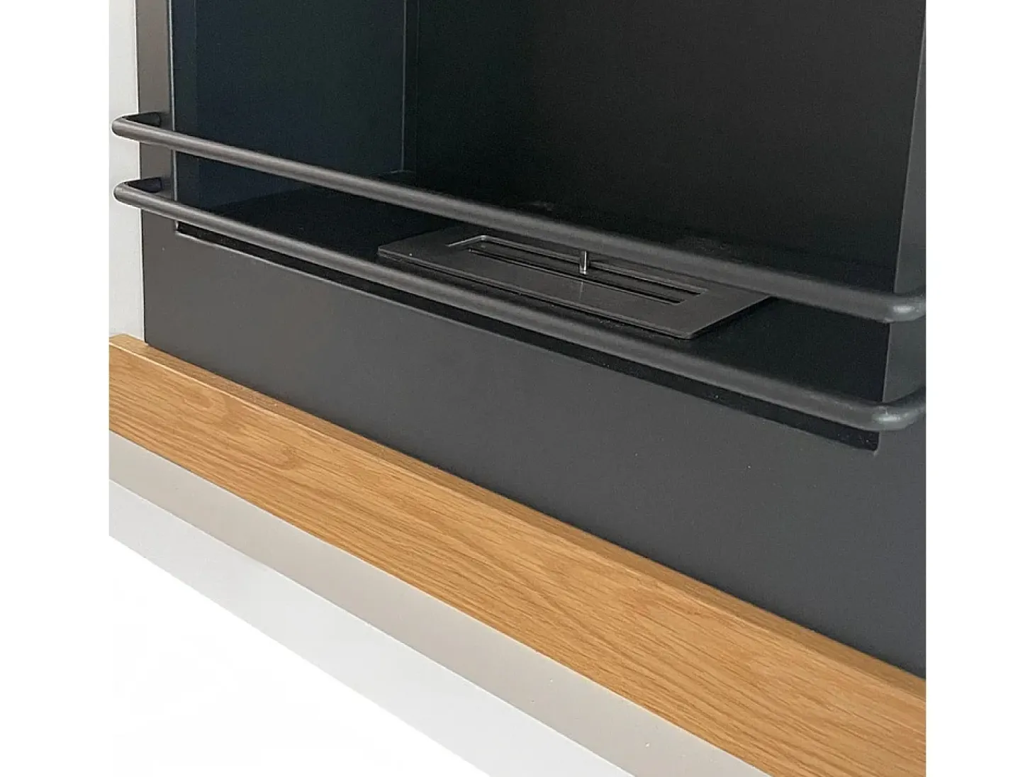 Lareira a bioetanol Biofireplace de piso Estocolmo em madeira branca L75xD24xH68 cm