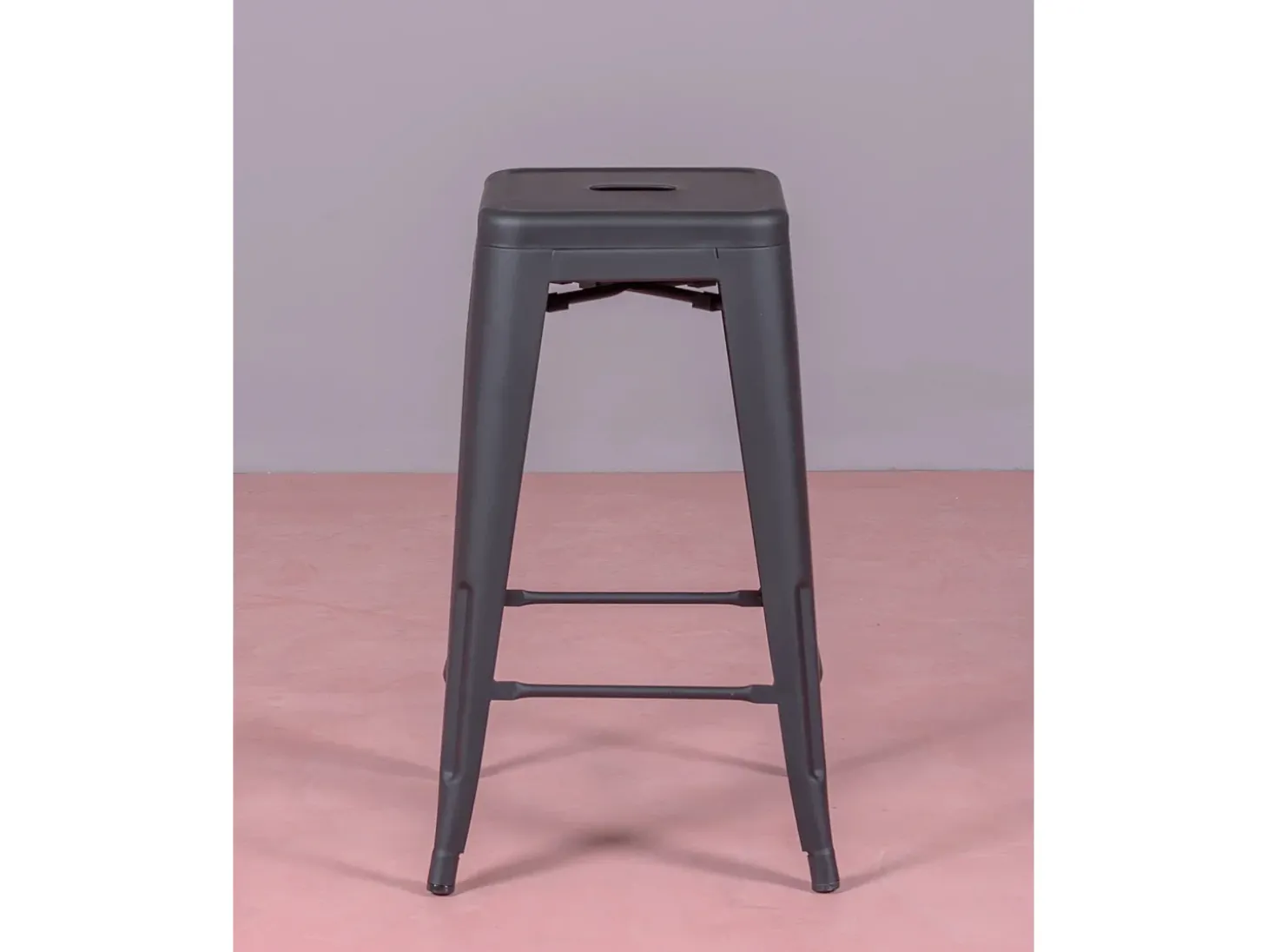 Lote de 4 bancos de metal com 66 cm de altura - Bistro - Preto