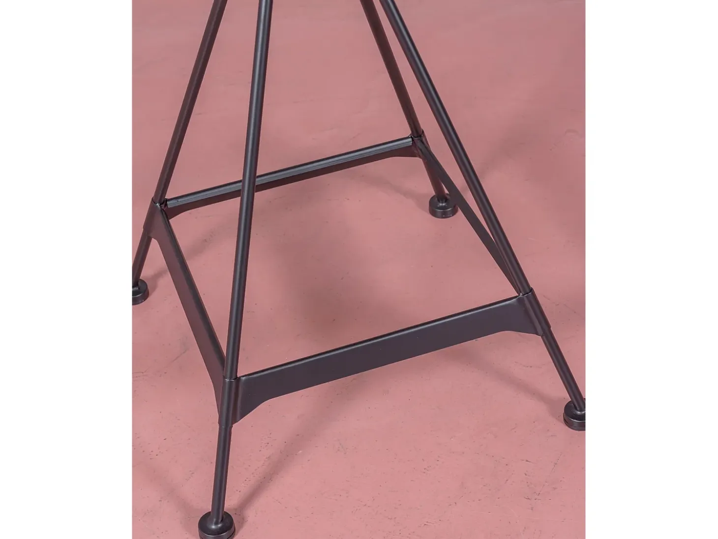 Mesa alta industrial em madeira de faia e aço lacado (60x60cm) - Amadeus - Faia natural