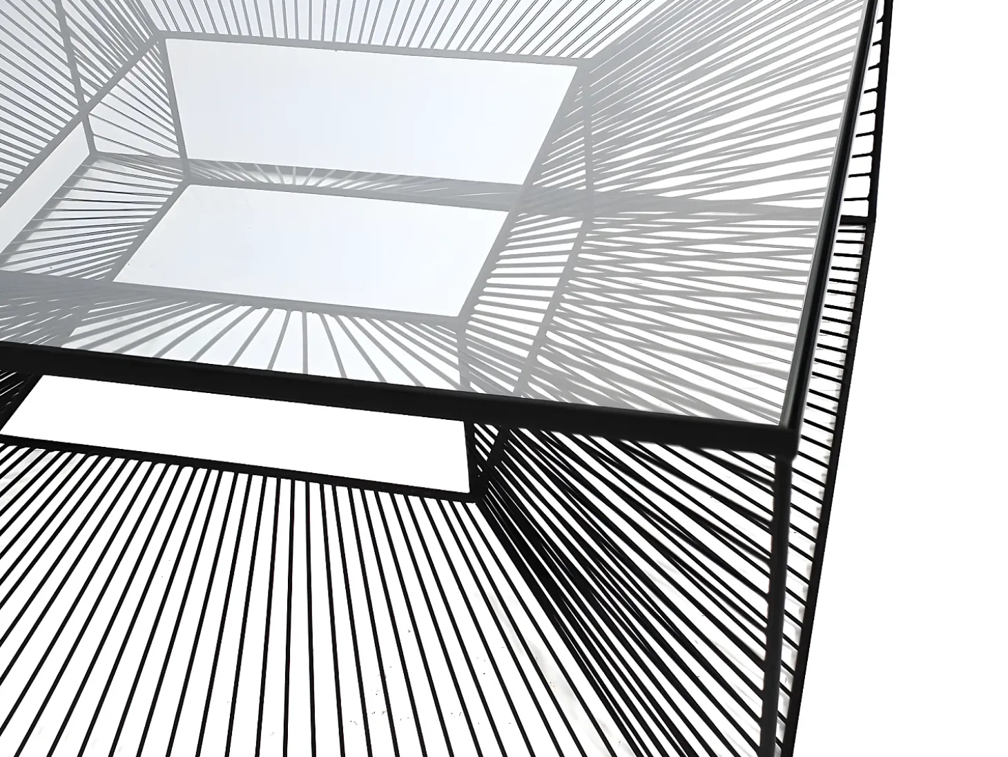 Mesa de centro moderna - Vidro e metal preto em arame. CLARENCE