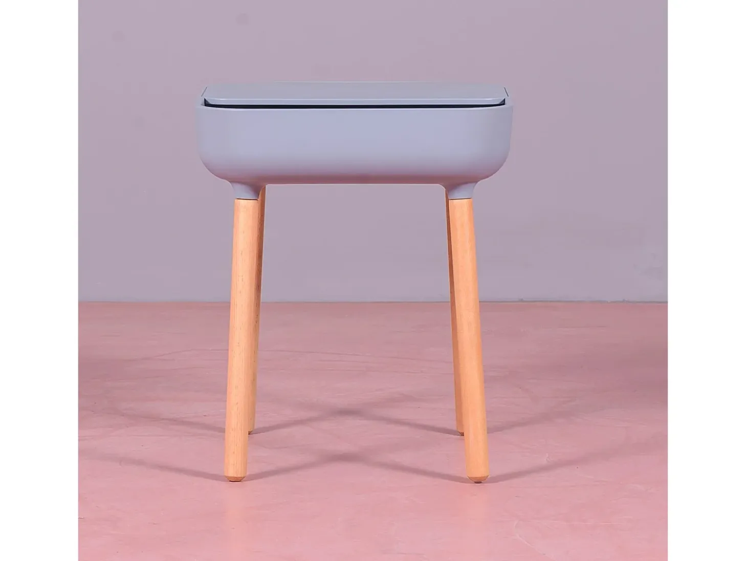 Mesa lateral estilo escandinavo - Pop - Cinza