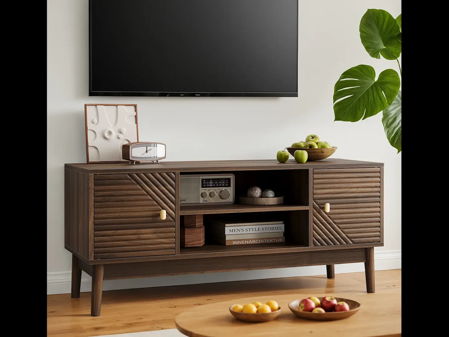 Móvel de TV em nogueira com 2 portas e arrumação aberta, estilo retro 110x40x48cm
