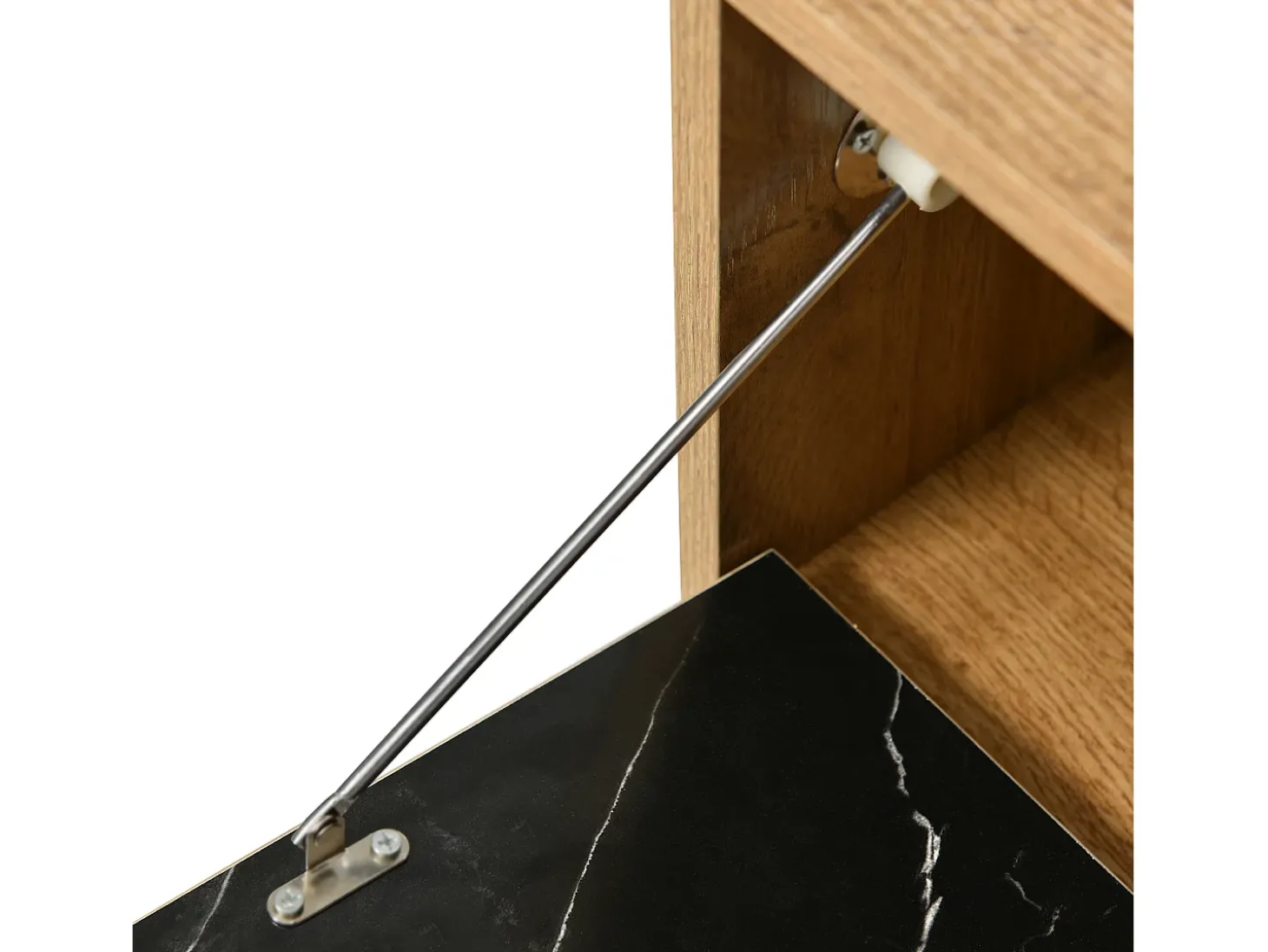 Móvel para TV com 2 portas e 1 nicho, folheado com efeito mármore preto e folheado com padrão de madeira.