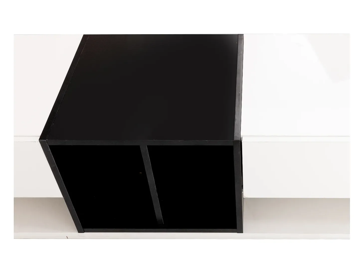Móvel TV 190cm - 3 gavetas e 2 compartimentos - branco brilhante e preto