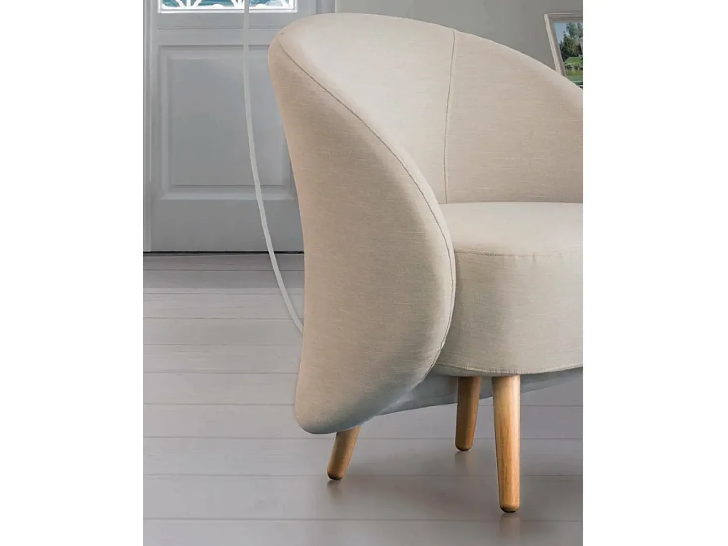 Poltrona Dabdal, Poltrona lounge design, 100% Made in Italy, Poltrona relaxante em tecido acolchoado, 70x60h80 cm, Taupe