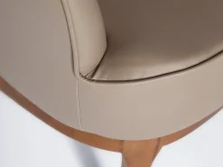 Poltrona em cuoro sintentico cinzento taupe 5043 ANGEL CERDA