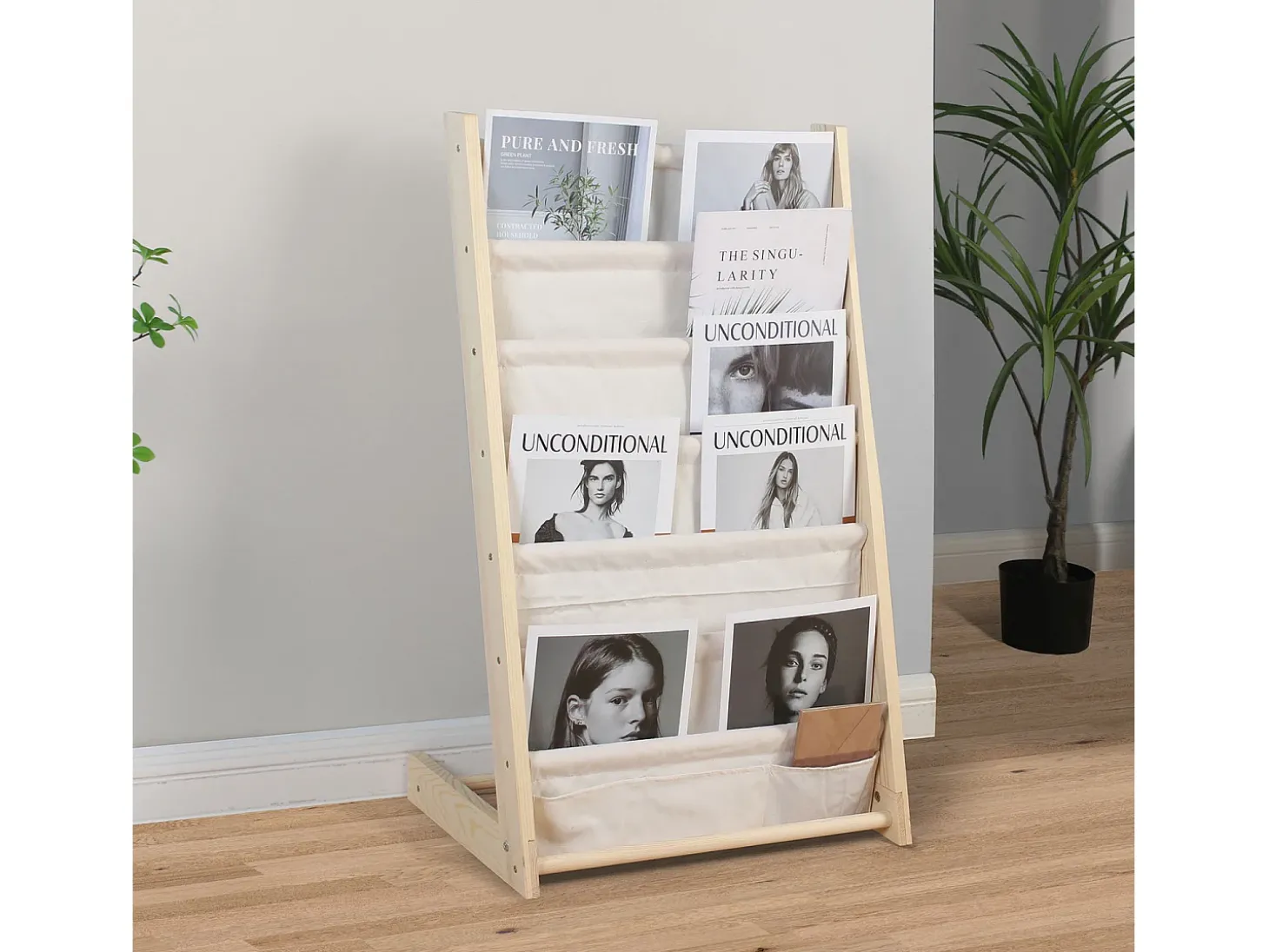 Porta-revistas Rui em tecido e madeira com 6 seções.