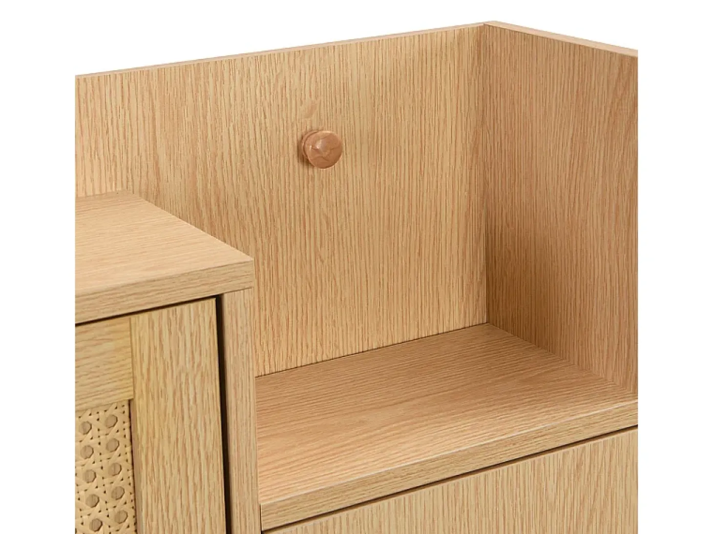 Sapateira em madeira e rattan - 3 portas de aba e 1 gaveta - prateleira ajustável - Natural & Branco
