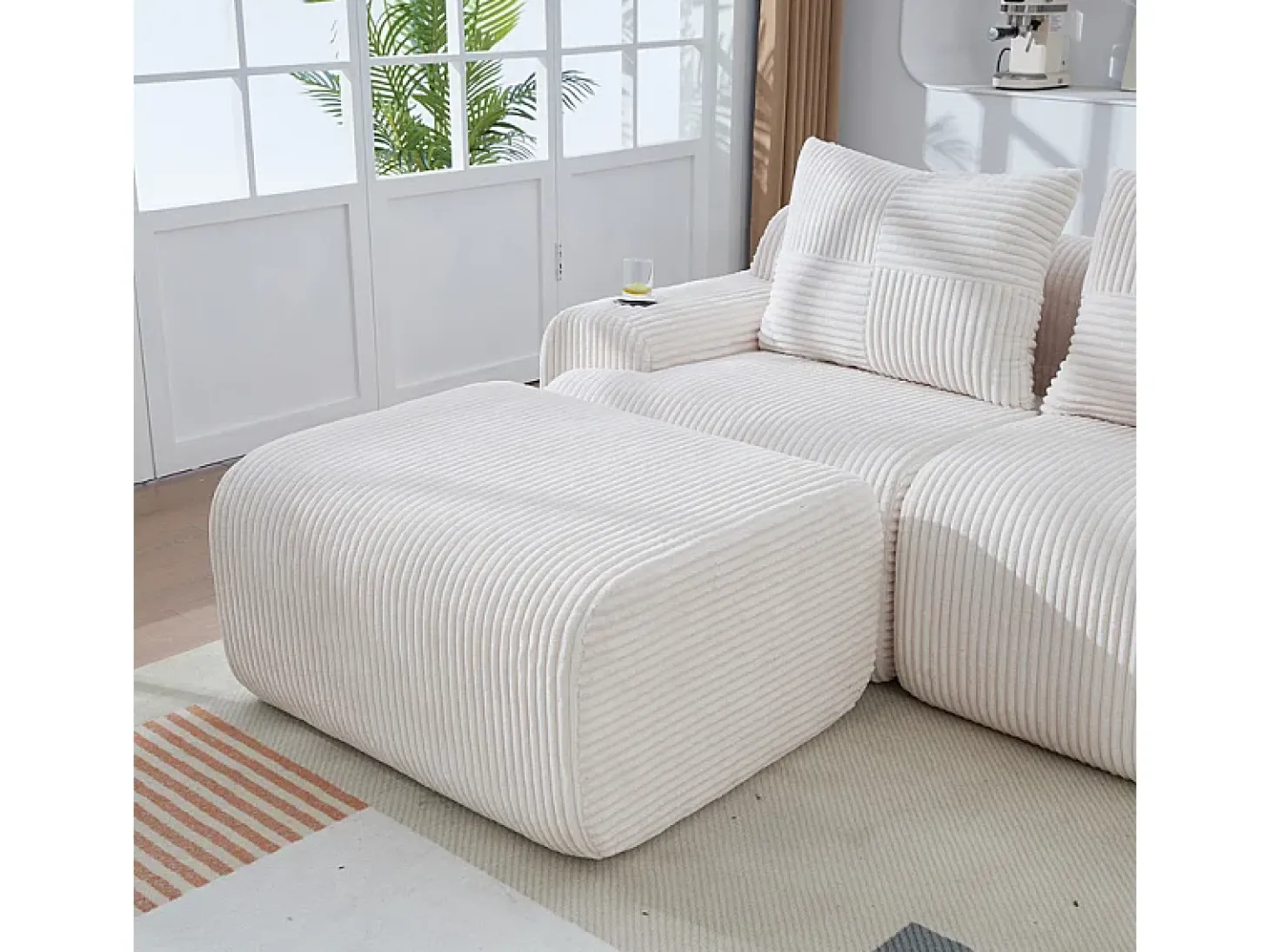 Sofá 3 lugares canto modular veludo canelado, pufe, porta-copos e bolso, 268x174x80cm, Bege