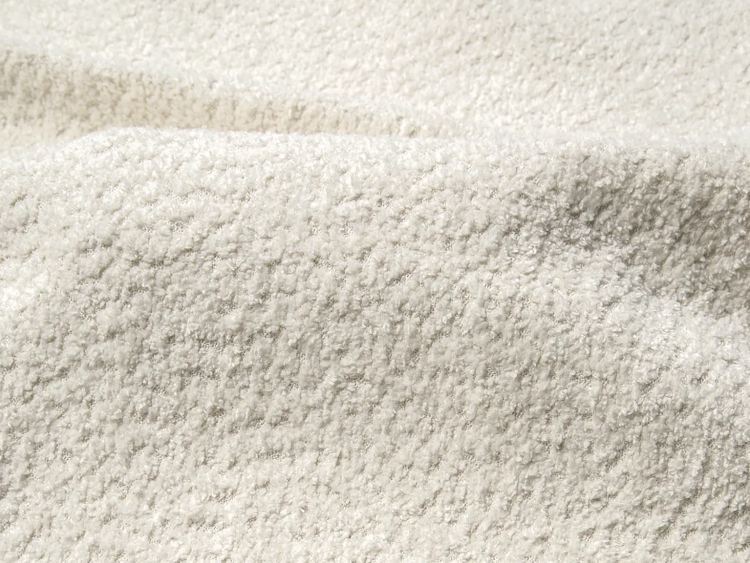 Sofá de 4 lugares convertível em tecido bouclé branco POGNI de Maison Céphy