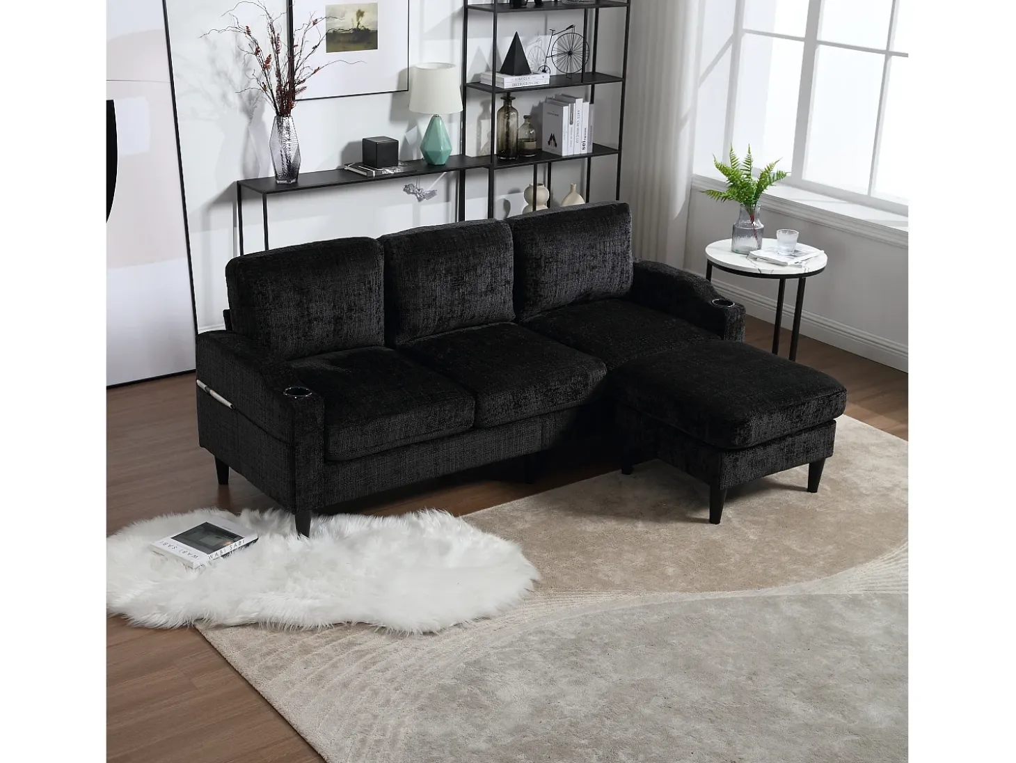 Sofá reto preto de 4 lugares com apoio para os pés, bolsos laterais e suporte para copos 196,5 x 75 x 77 cm