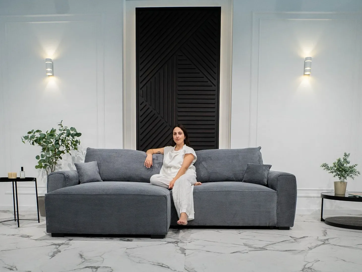 Sofá-Cama de Canto Lauren Cinza 4 Lugares com Armazenamento, Chaise Longue Reversível e Tecido Fácil de Limpar