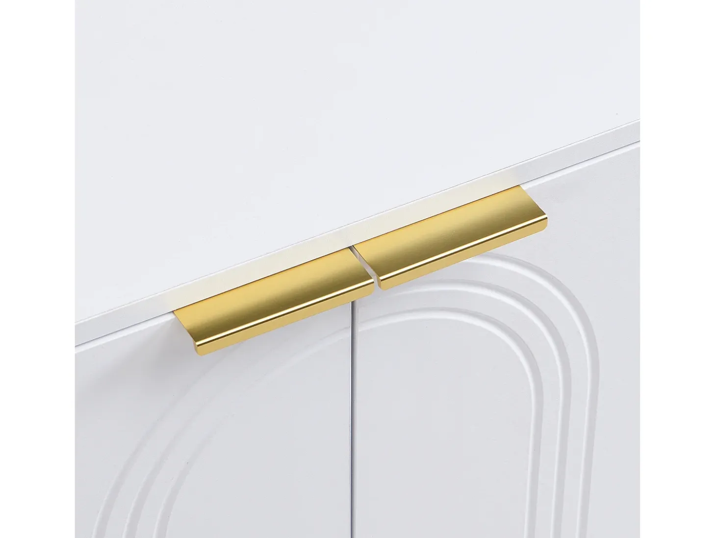 Suporte para TV com 4 portas texturadas e pés dourados - Madeira - Branco