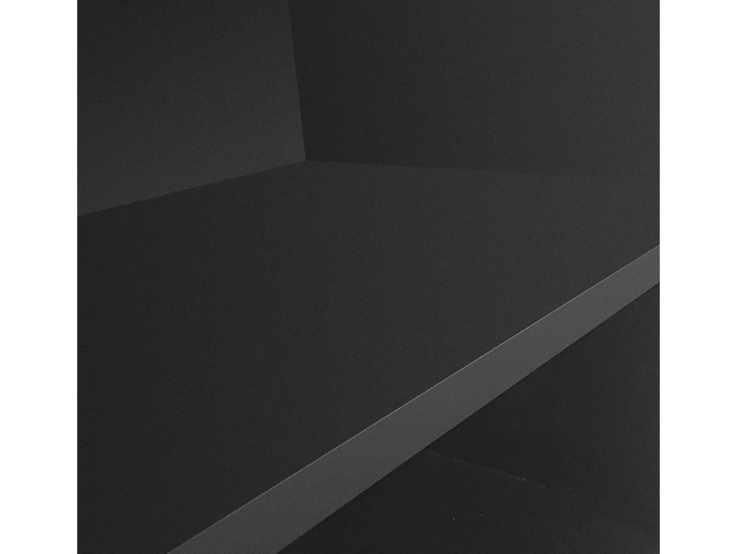 Vestiário preto com banco, sapateira, 3 ganchos e arrumação aberta 120x40x190 cm