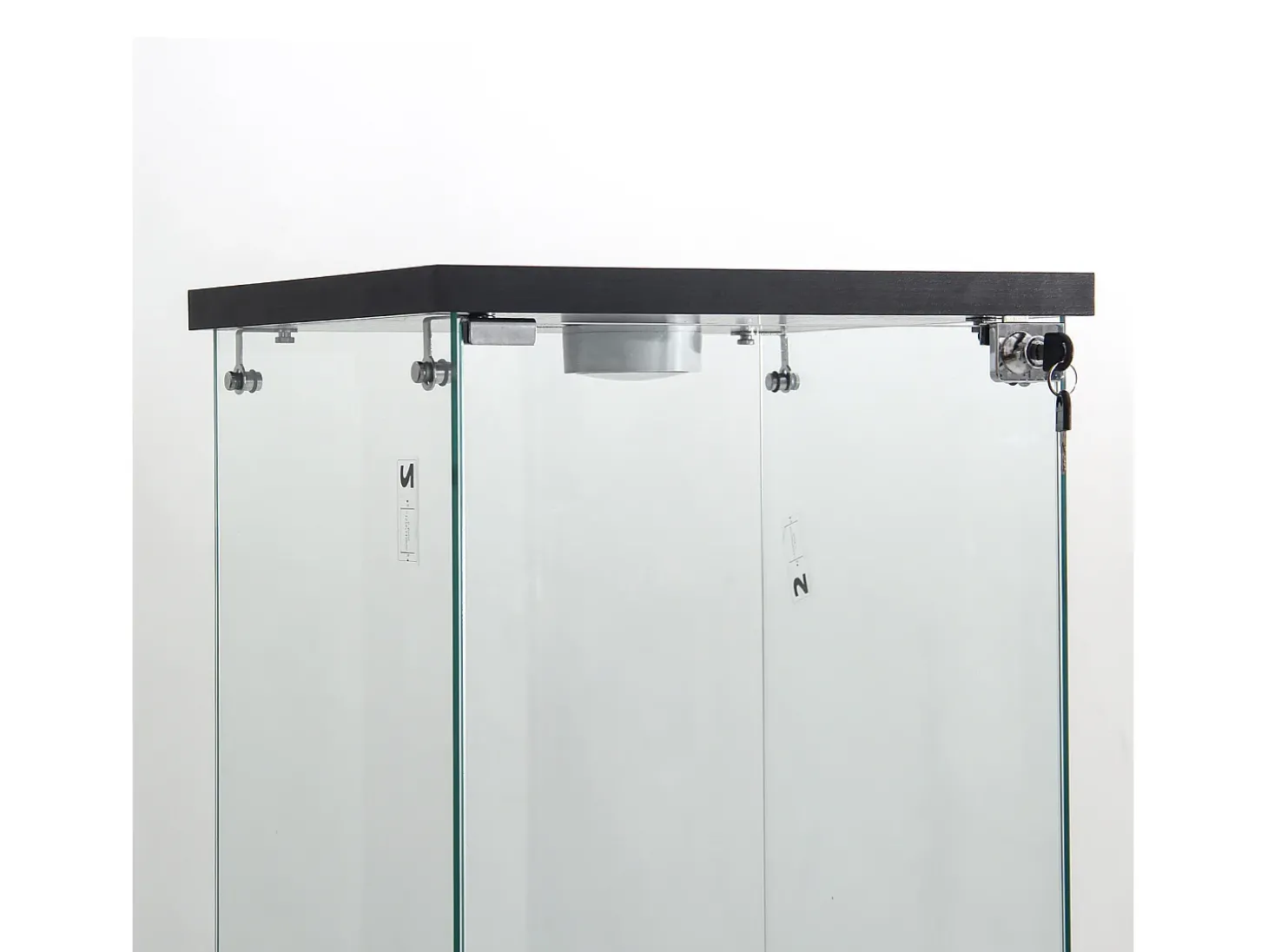 Vitrine de vidro GAHRELPER – 3 prateleiras, 1 porta, vidro temperado, luz LED, branco, 42x36x125 cm