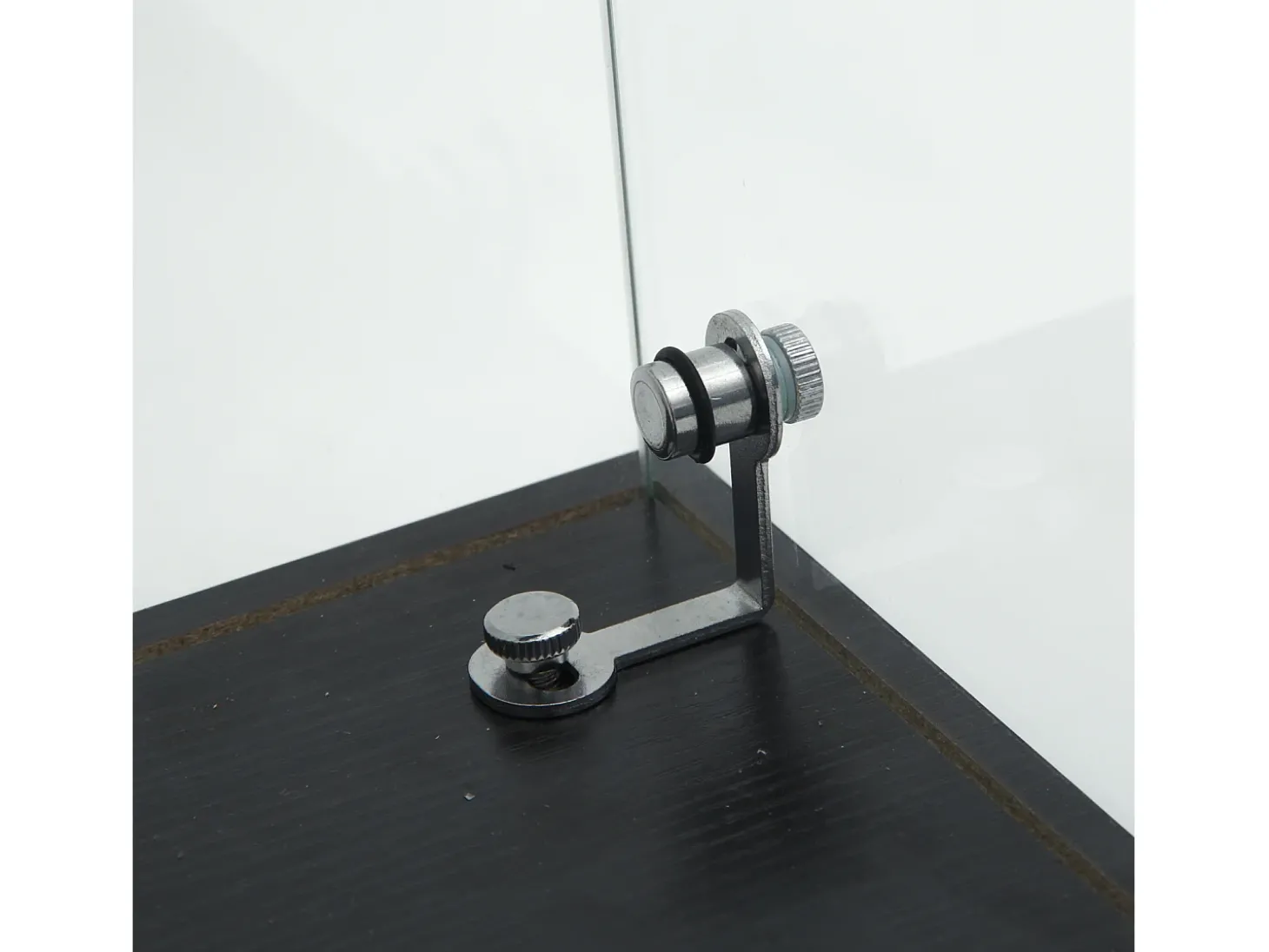 Vitrine de vidro sobre suporte, LED, 2 portas com fechadura, 4 compartimentos, para coleções e decoração